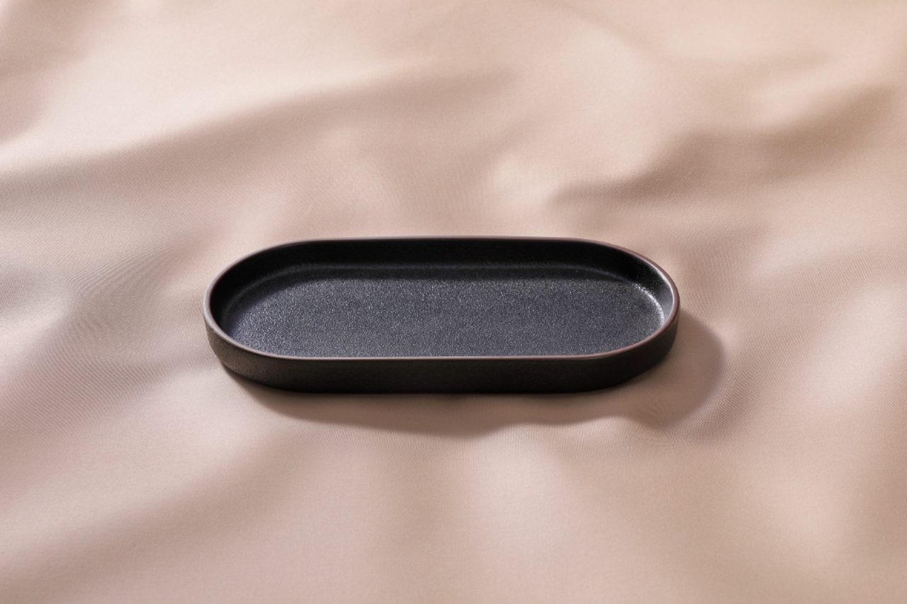 Maastricht Porselein plate Oval Cafe Noir 22 x 11 cm Black